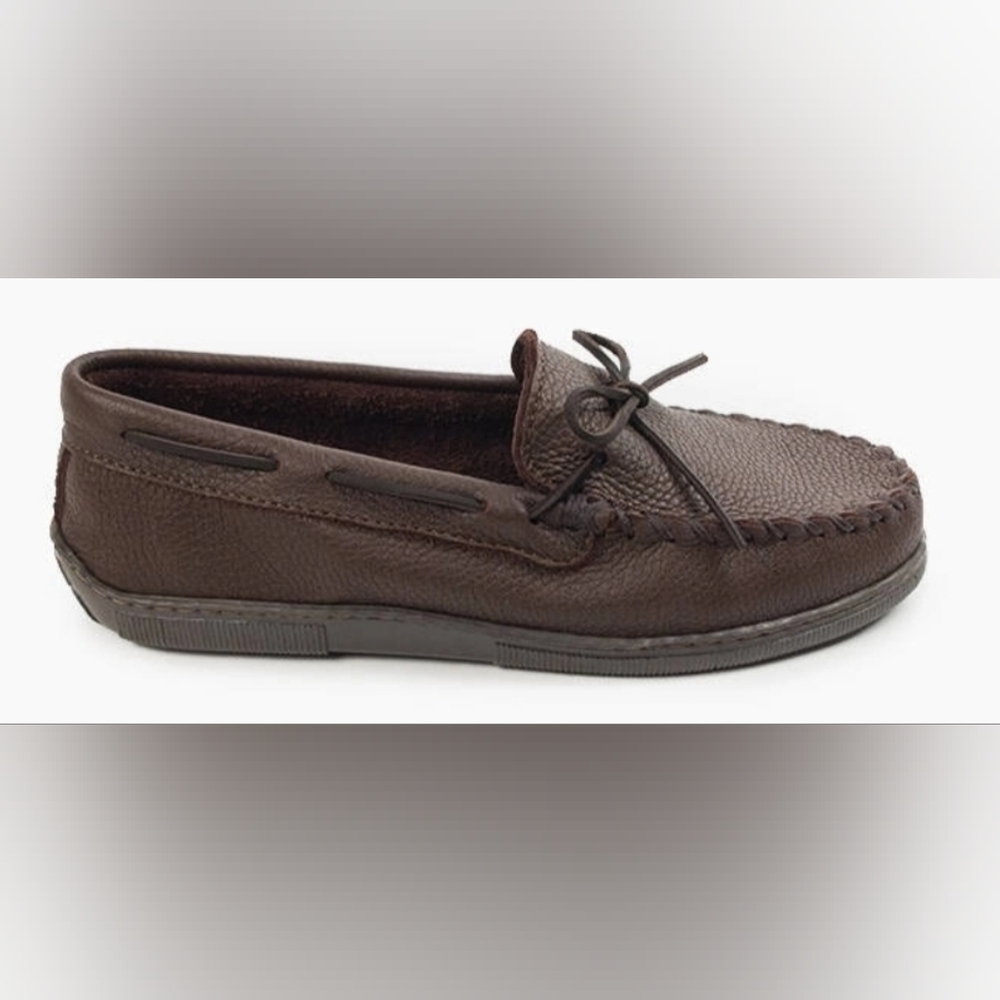 Minnetonka Moosehide Classic r 892 - Extended Sizes. NWT